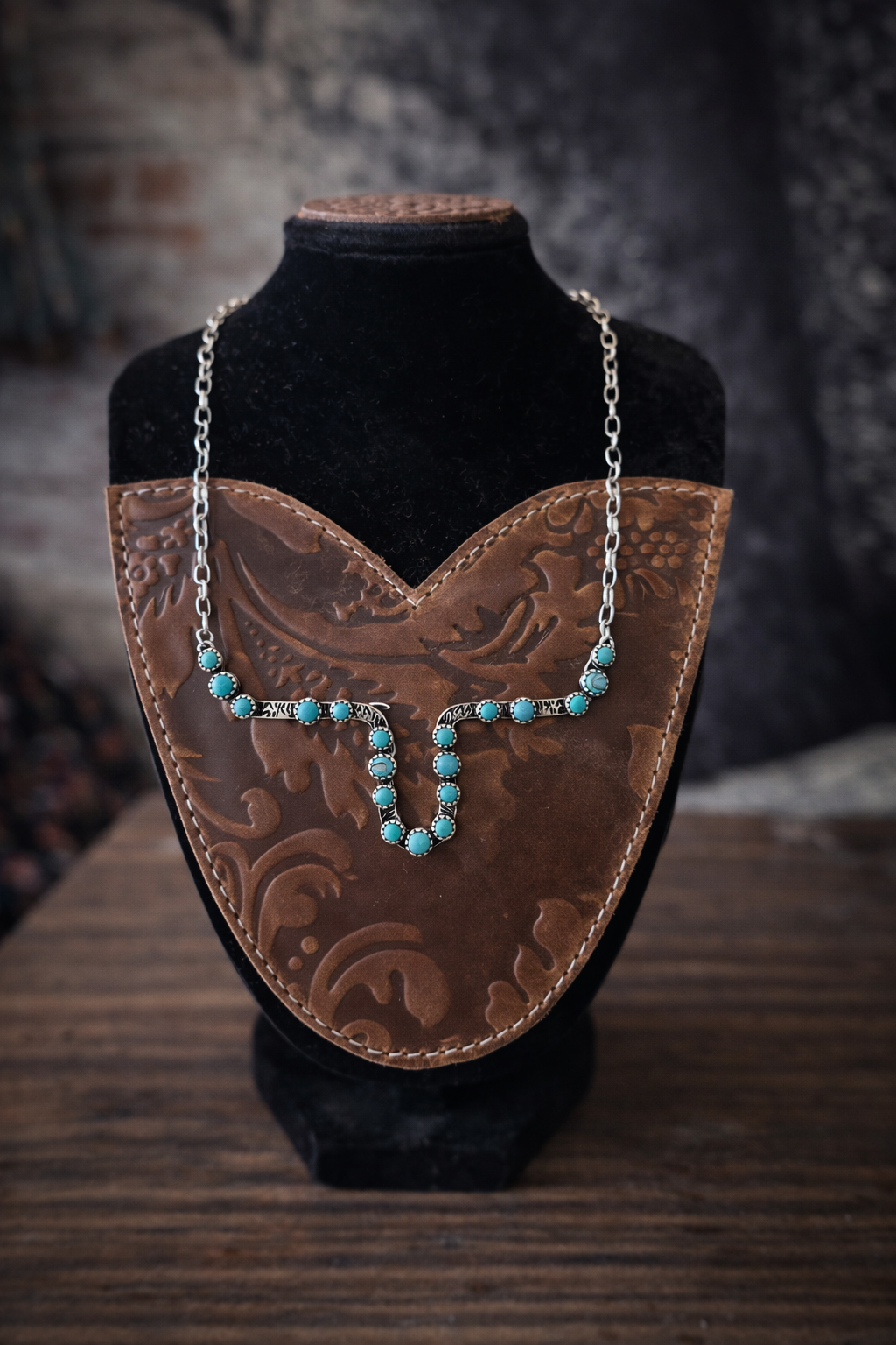 Turquoise Longhorn Curve