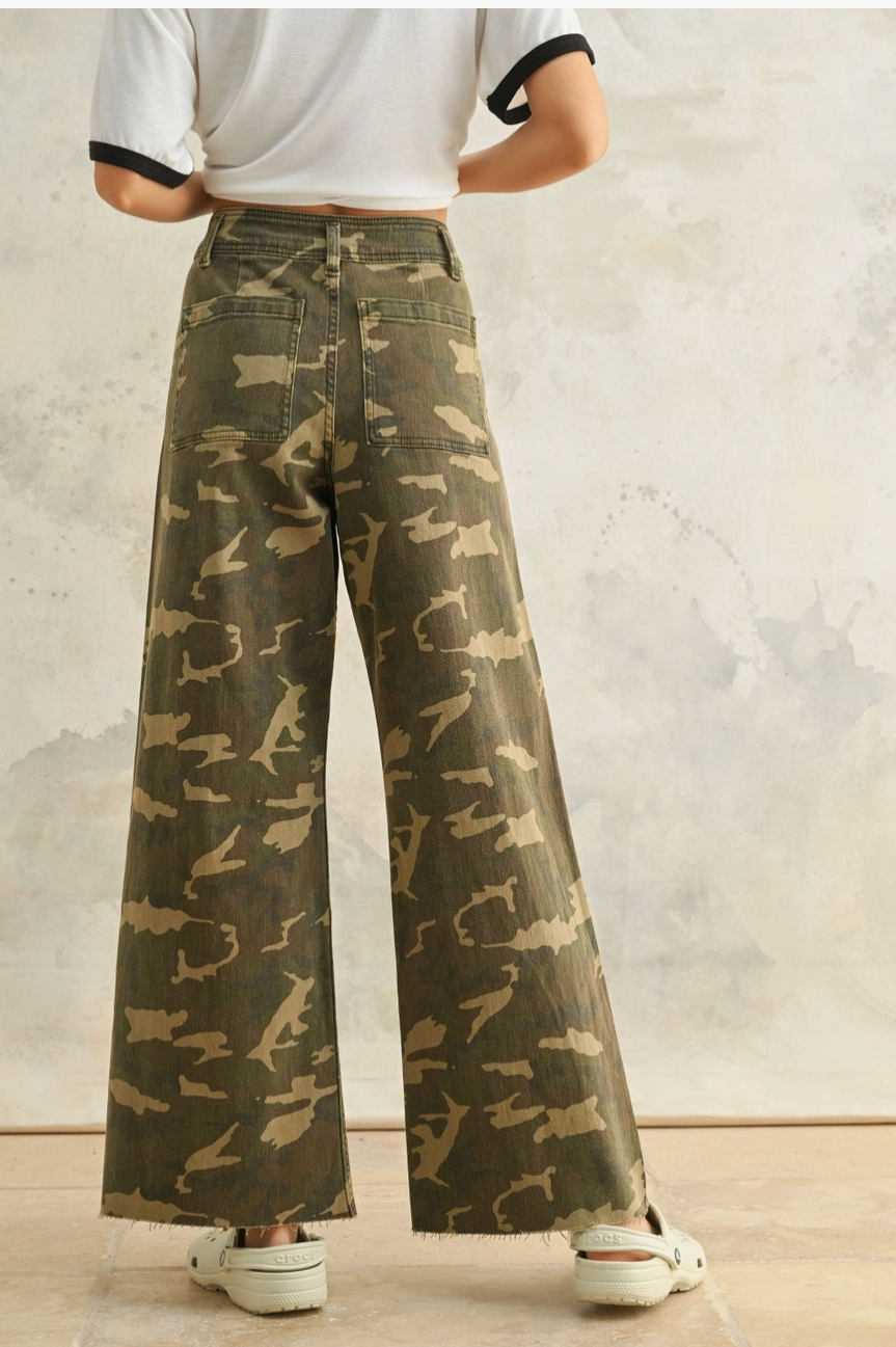 Outlaw Trail Camo Pants