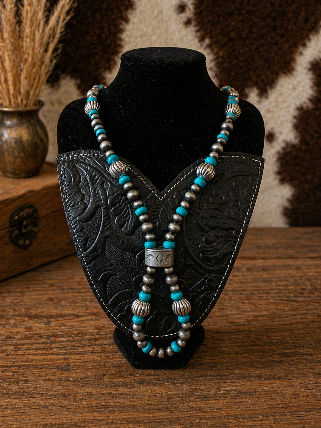Mesa Trail Lariat Necklace