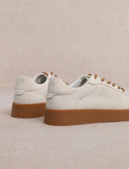 Shelly Sneakers