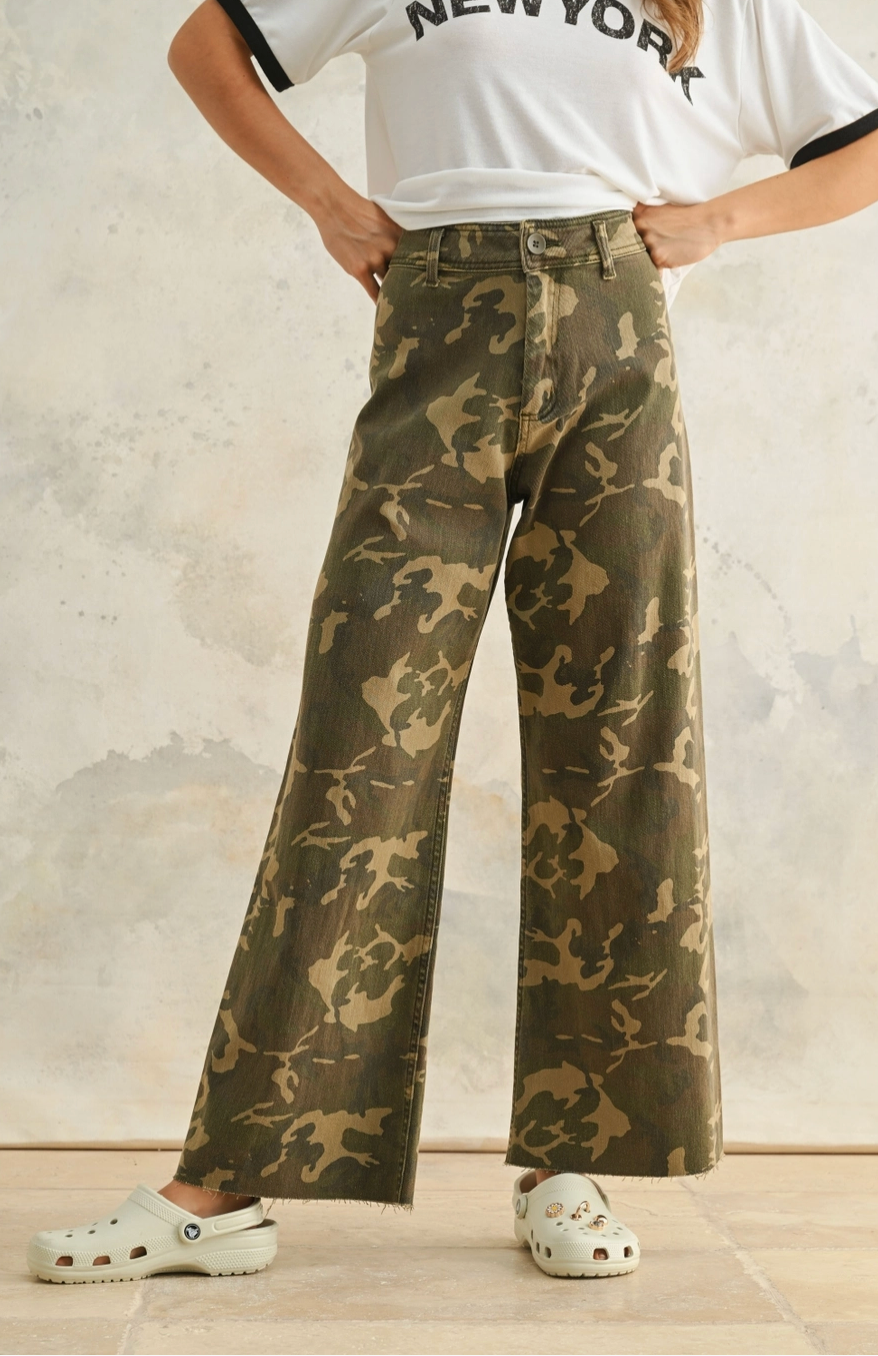 Outlaw Trail Camo Pants